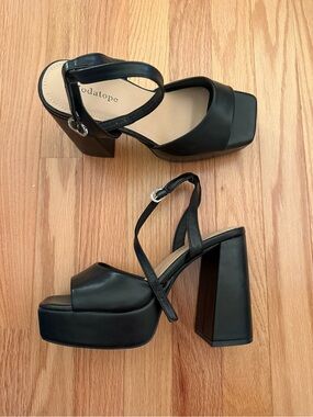 Modatope Black Platform Block Heel Sandal with Ankle Strap